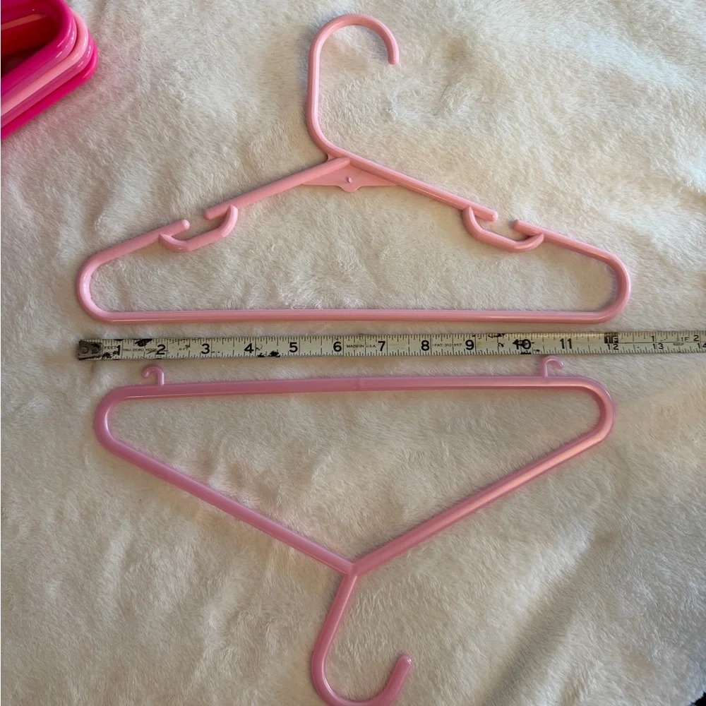 Lot of 10 Mixed Pink Plastic Children’s Hangers